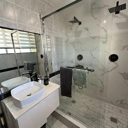 Ocean Pearl Luxury Apartment Durban Exterior photo