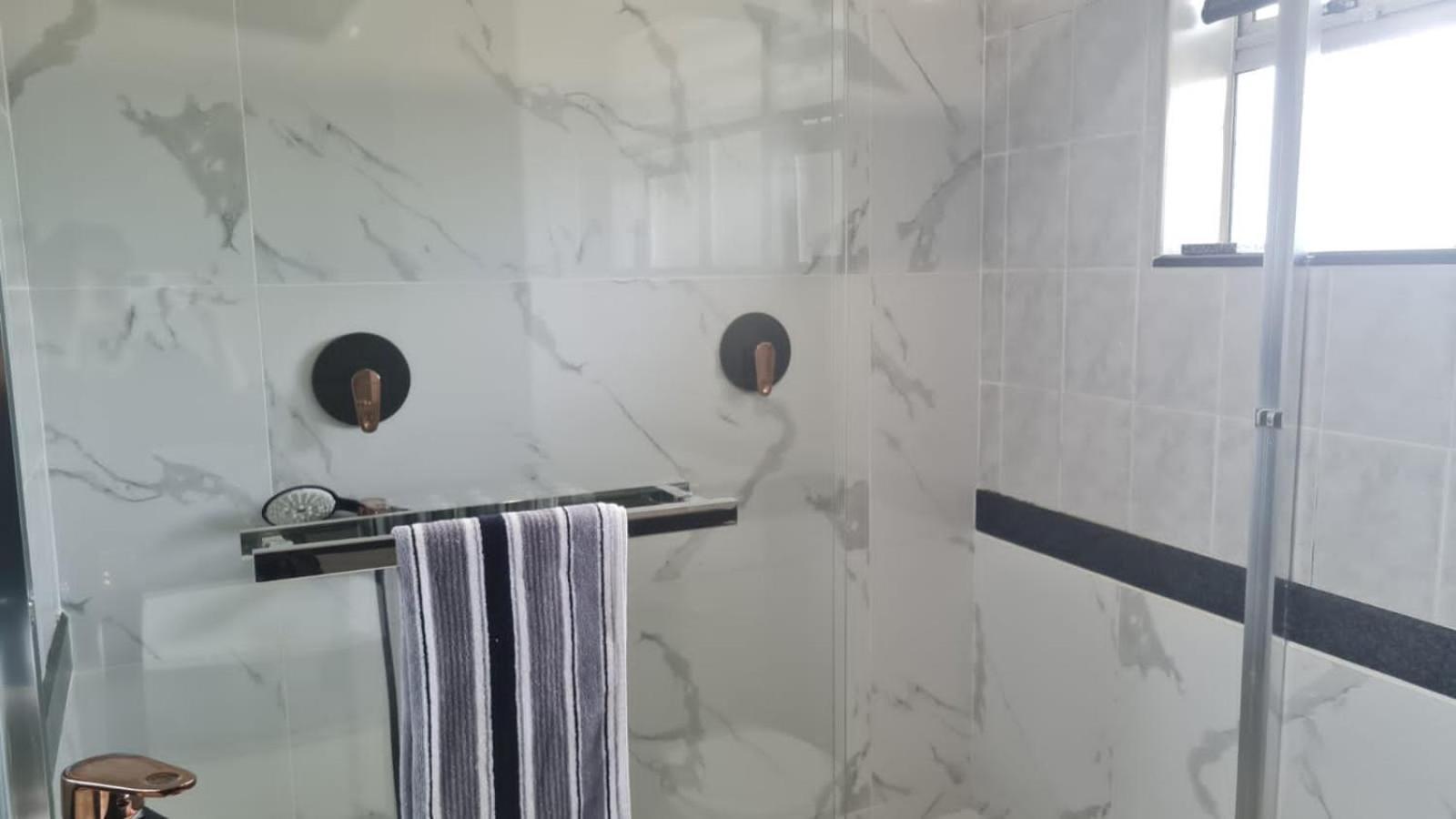 Ocean Pearl Luxury Apartment Durban