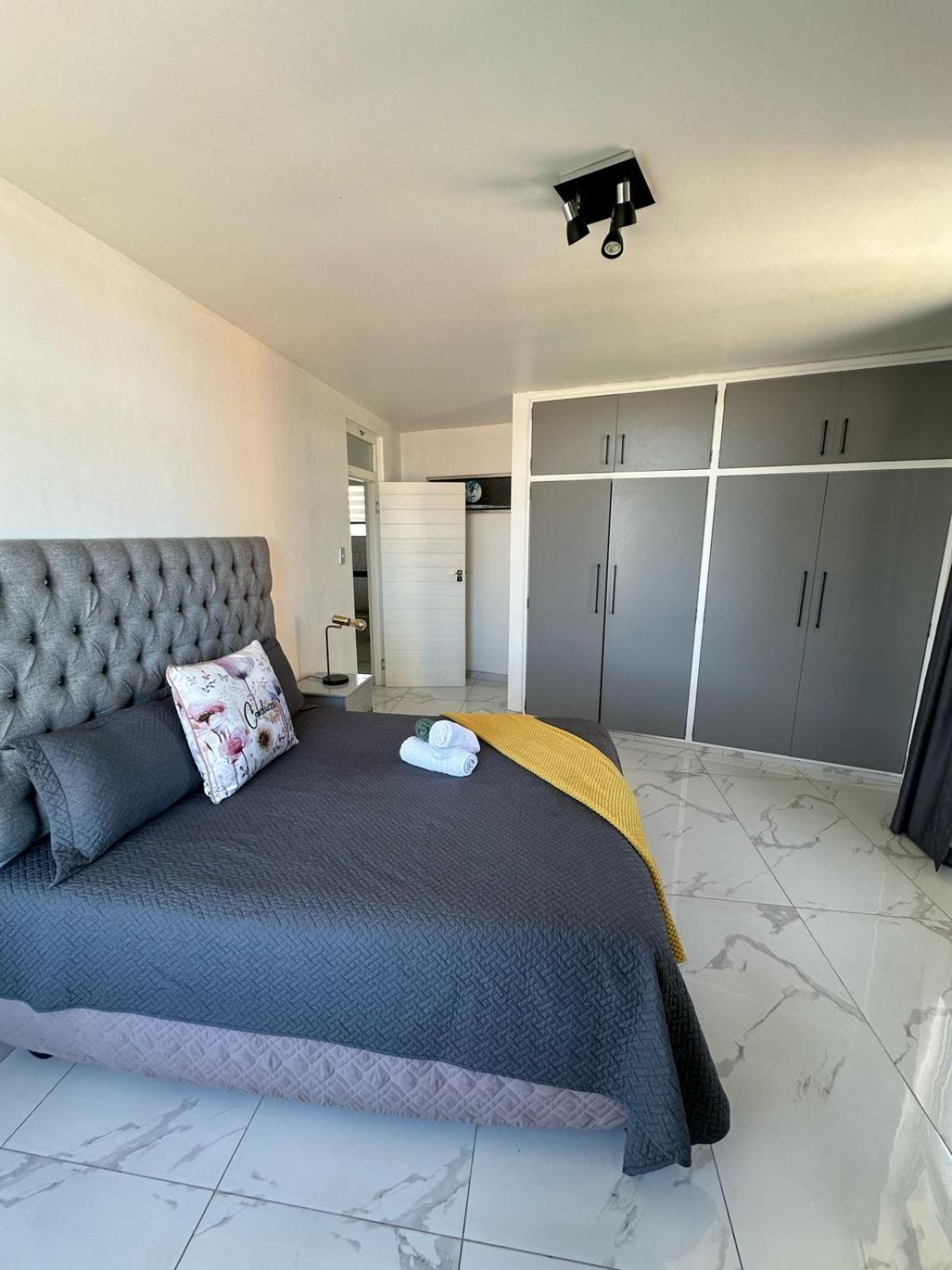 Ocean Pearl Luxury Apartment Durban